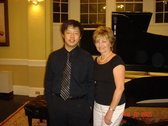 Dsc01652L.jpg (104499 bytes)